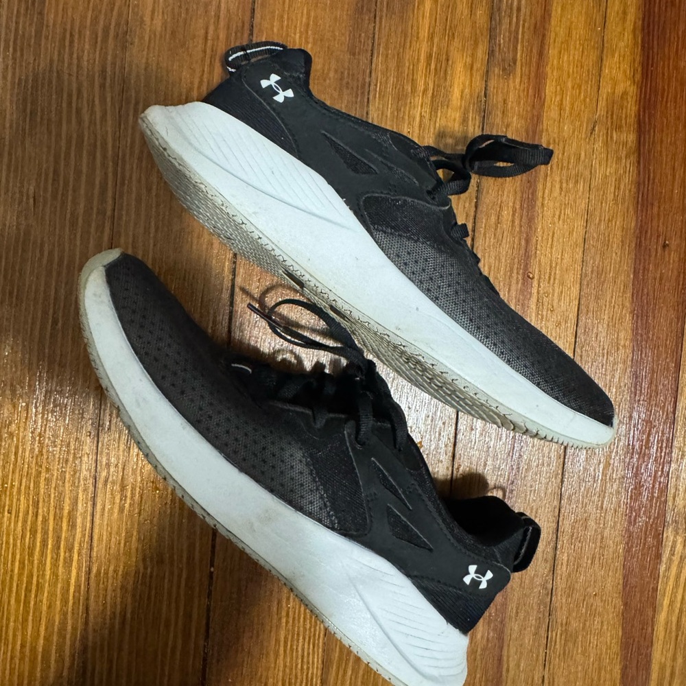 Under Armour Breathe Women’s Black Running Shoes